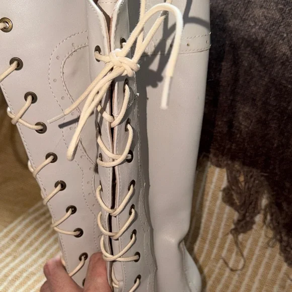 ArrayVintage Cream Lace-Up Knee Boot with Scalloped Trim